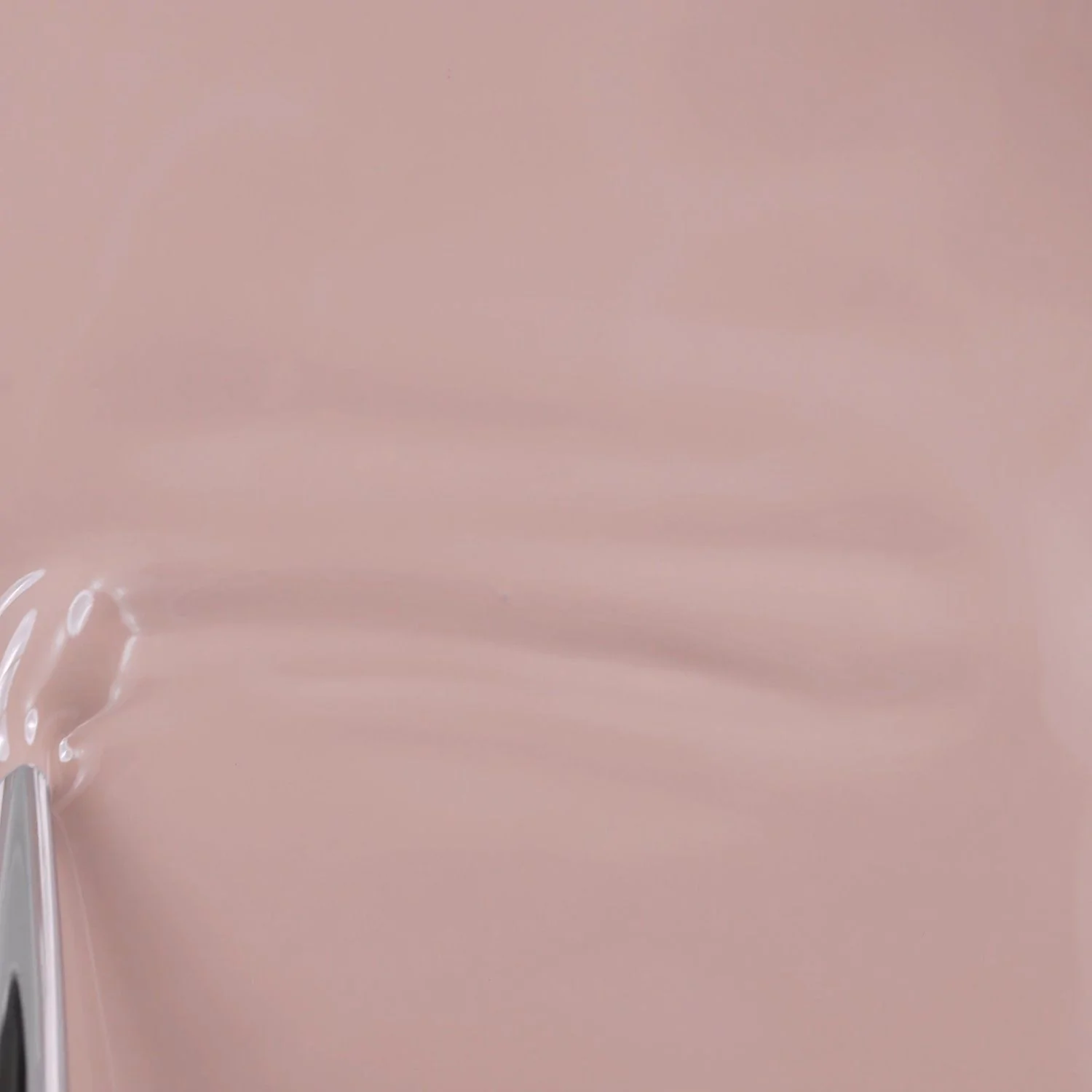 Application de Vernis semi-permanent SP739 Silky Nude