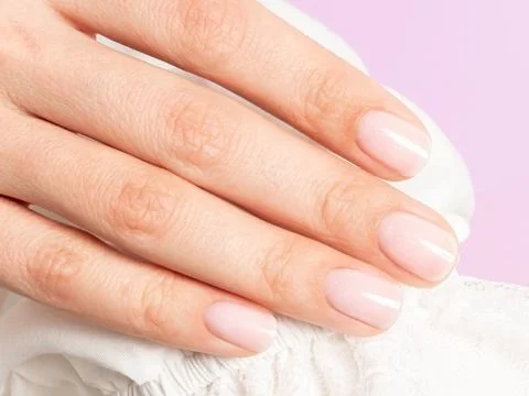 Cinderella nails | French su unghia corta