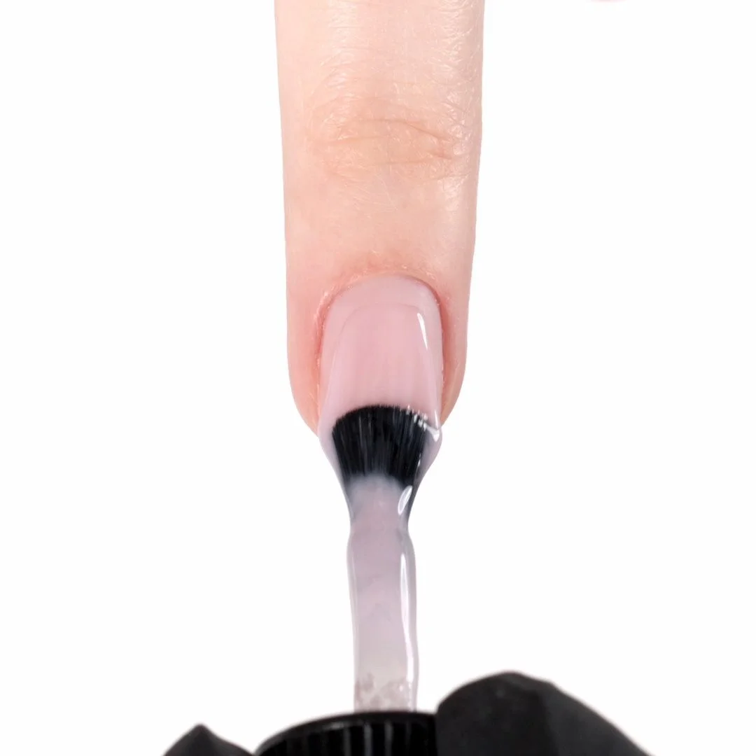 Applicazione di Smalto semipermanente SP505 Milky Ballerina