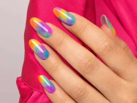 Manicura efecto acuarela