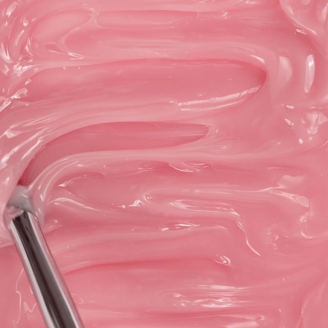 Application of Pinky Builder 15 ml