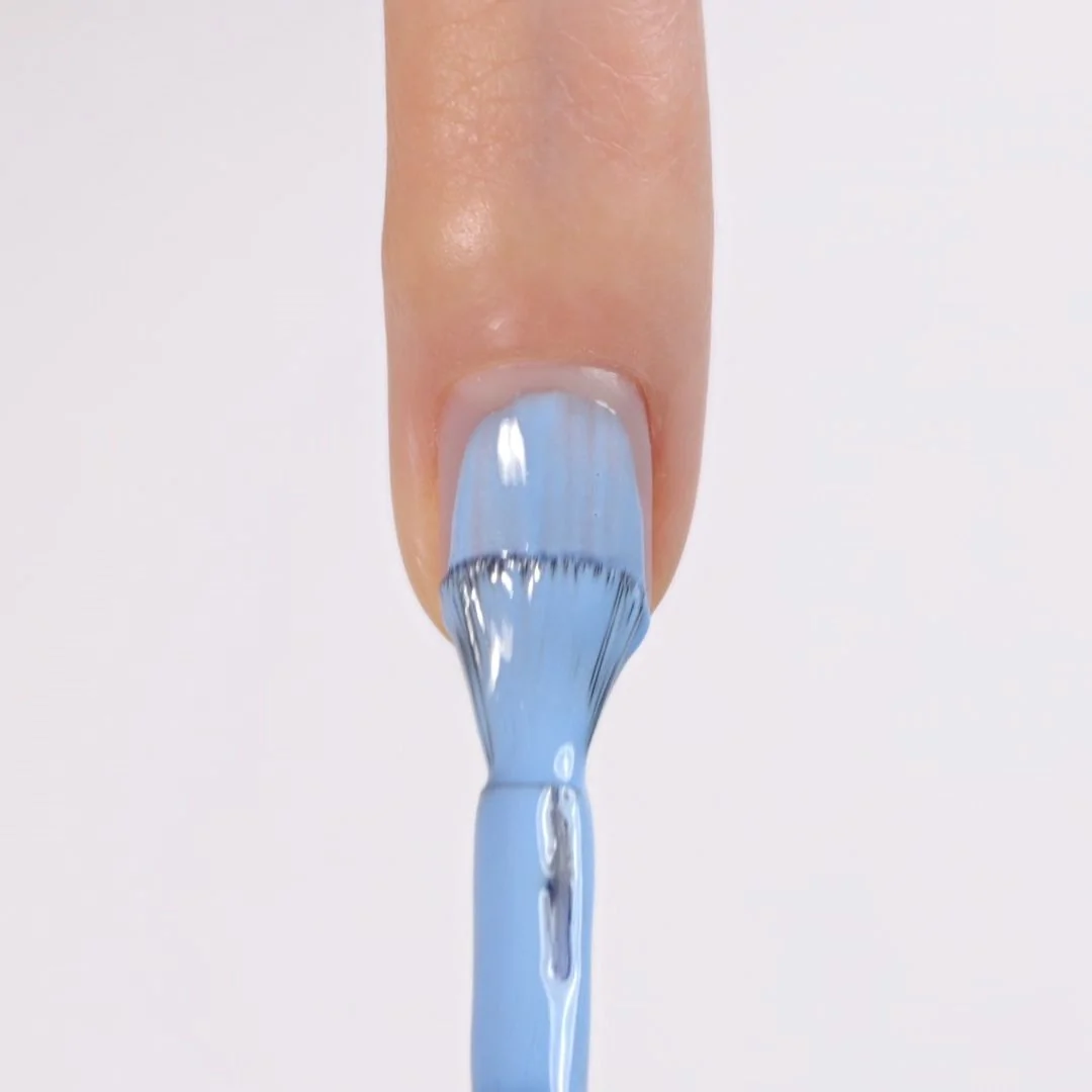 Application of Gel Nail Polish SP15 Naples