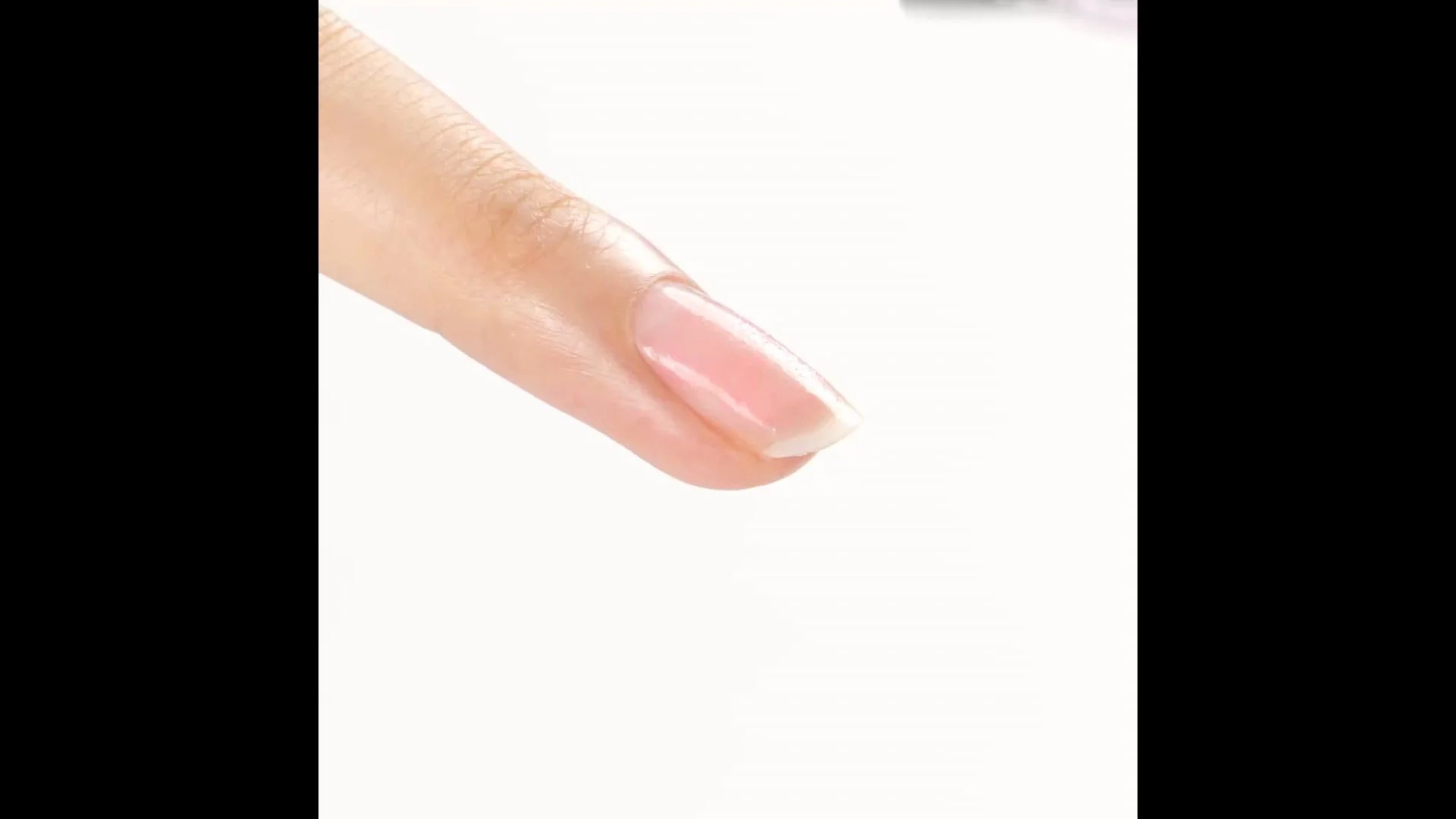 Aplicación de Master Fiber Base Cover Pink 15ml