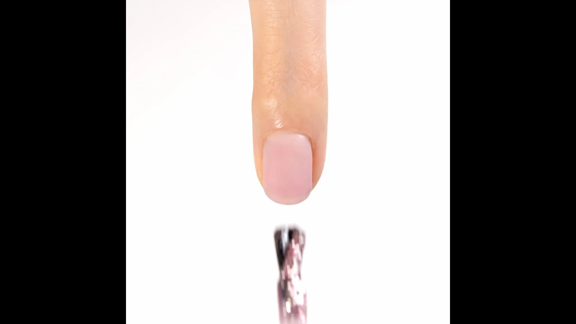 Application de Vernis semi-permanent SP121 Rose Gold Flash