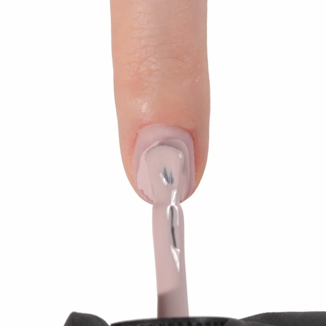 Application de Vernis semi-permanent SP816 Light Rose
