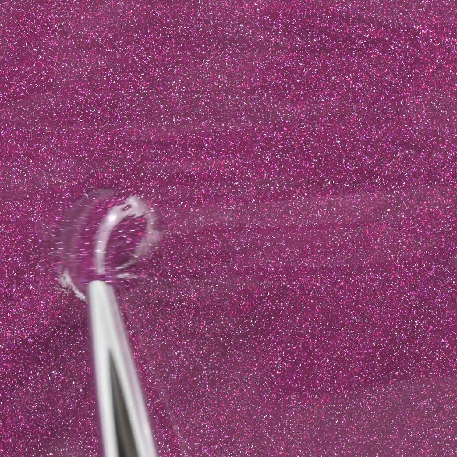 Applicazione di Smalto semipermanente SP772 Starlit Fuchsia