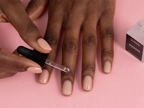 Idées de manucures nudes