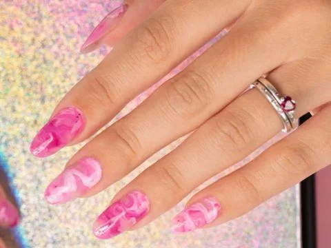 Sur un nuage rose