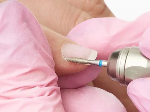 Manicure ad Olio e Dry Manicure