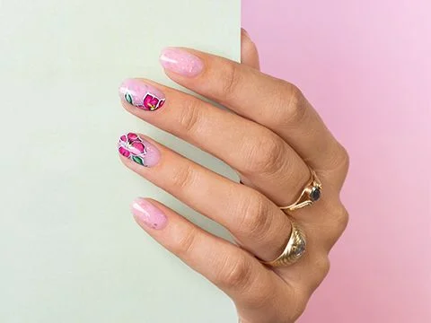 Micro-peinture roses avec painting gels