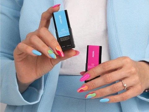 Pop Trend! | Groovy Swirl Nails