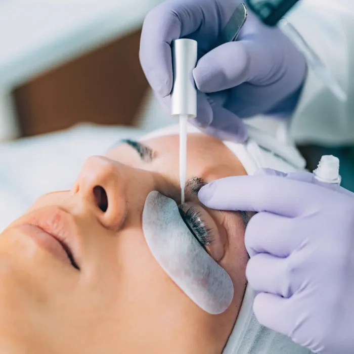 Laminazione ciglia, di cosa si tratta?