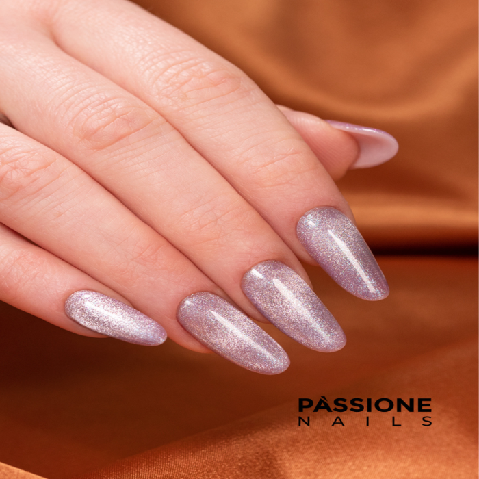 Hottest Winter Trend: Cat’s Eyes