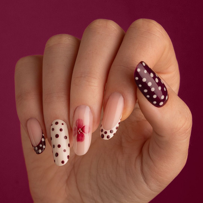polka dots nails manucure pois