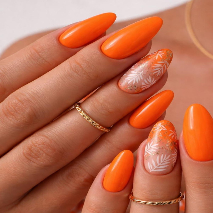 manucure orange ongles