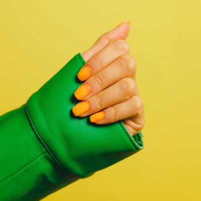 manucure orange