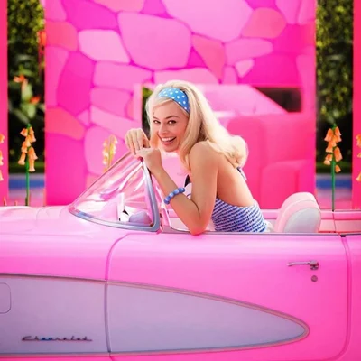 robbie_margot_pink-1