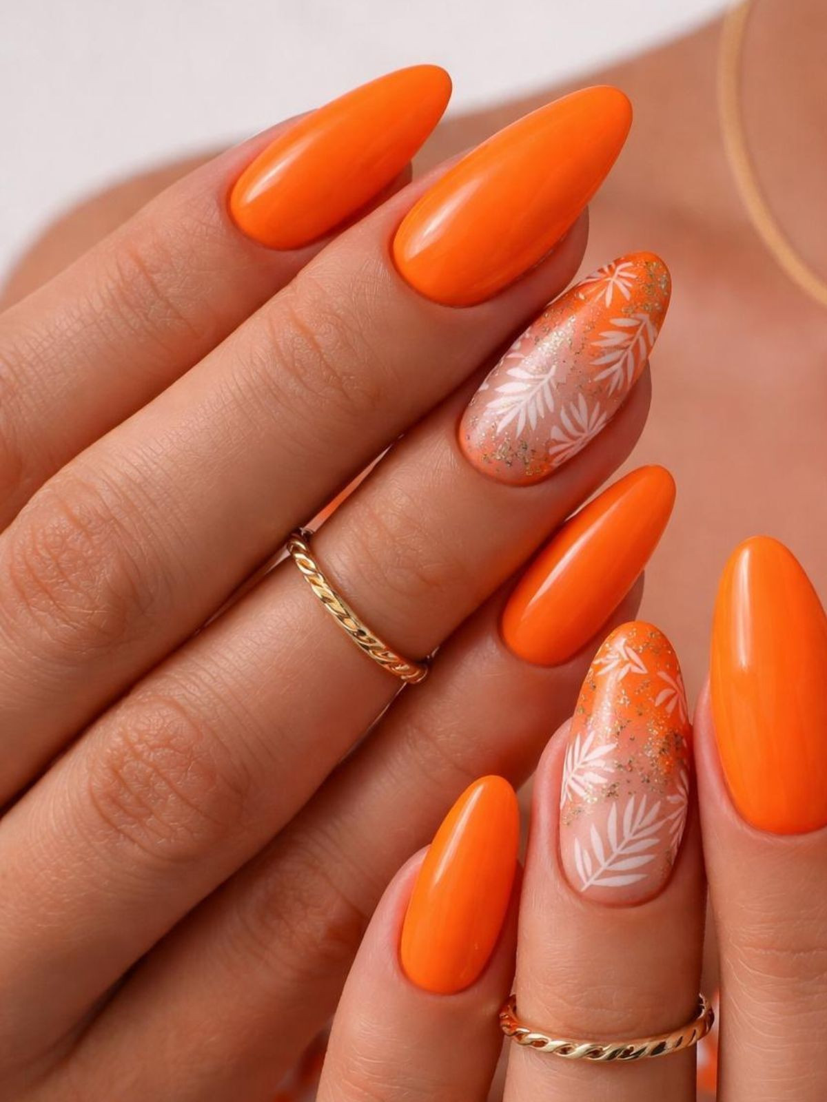 manucure orange