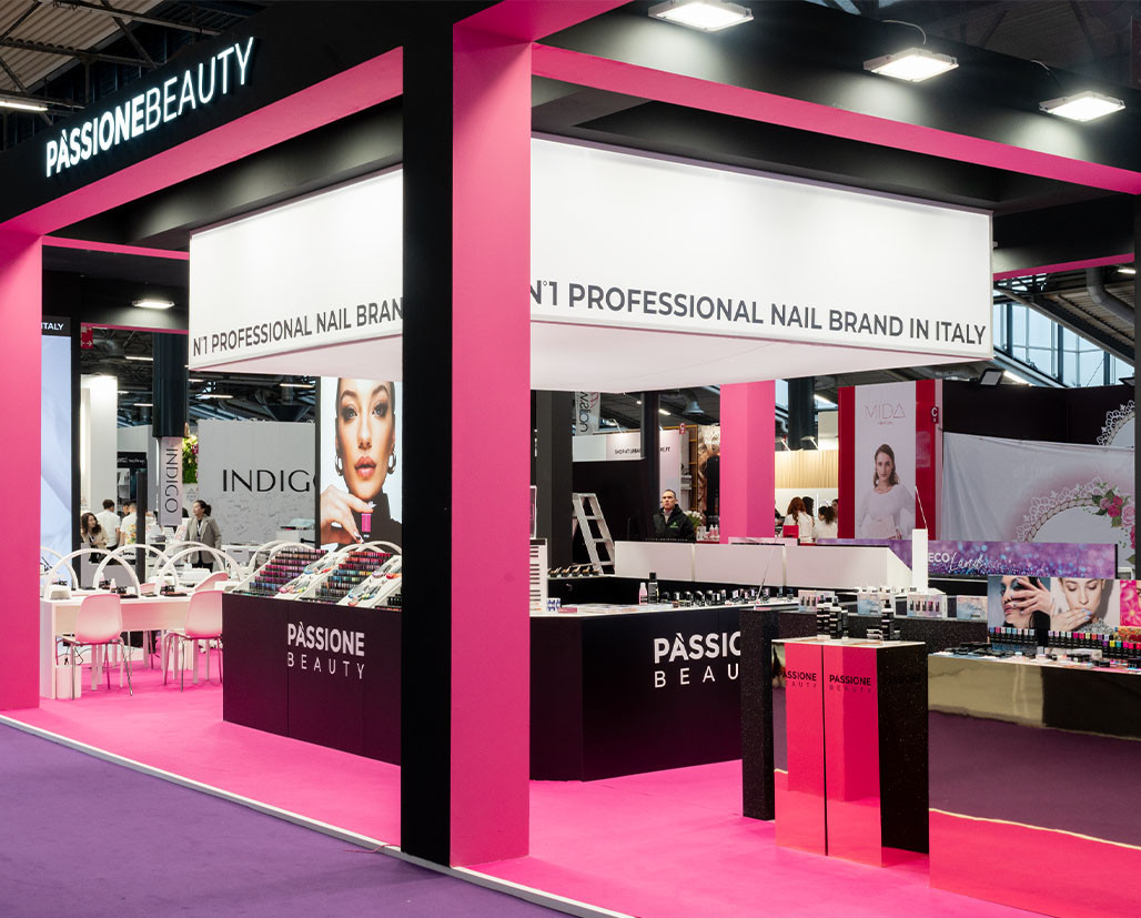 Asiste a exclusivos eventos de Passione Beauty como miembro del Nail Club