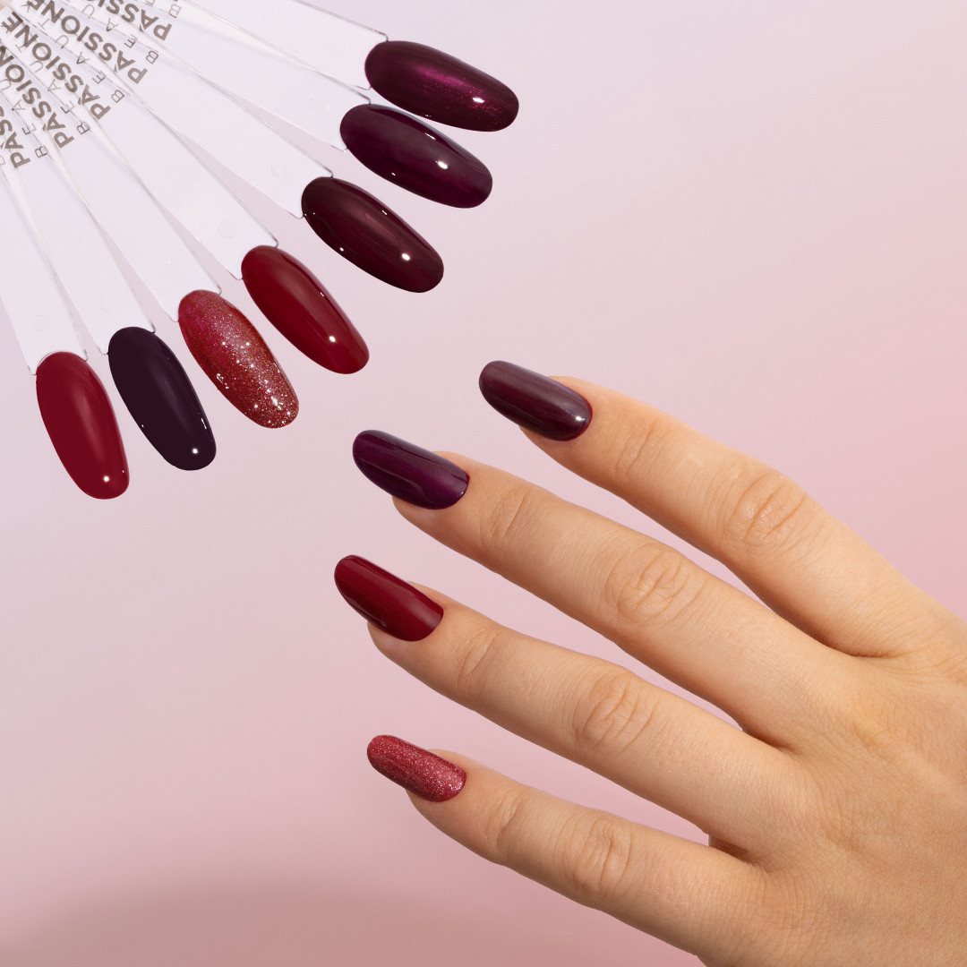Passione Beauty: palette di smalti semipermanenti dal rosso acceso al borgogna e rosso vino