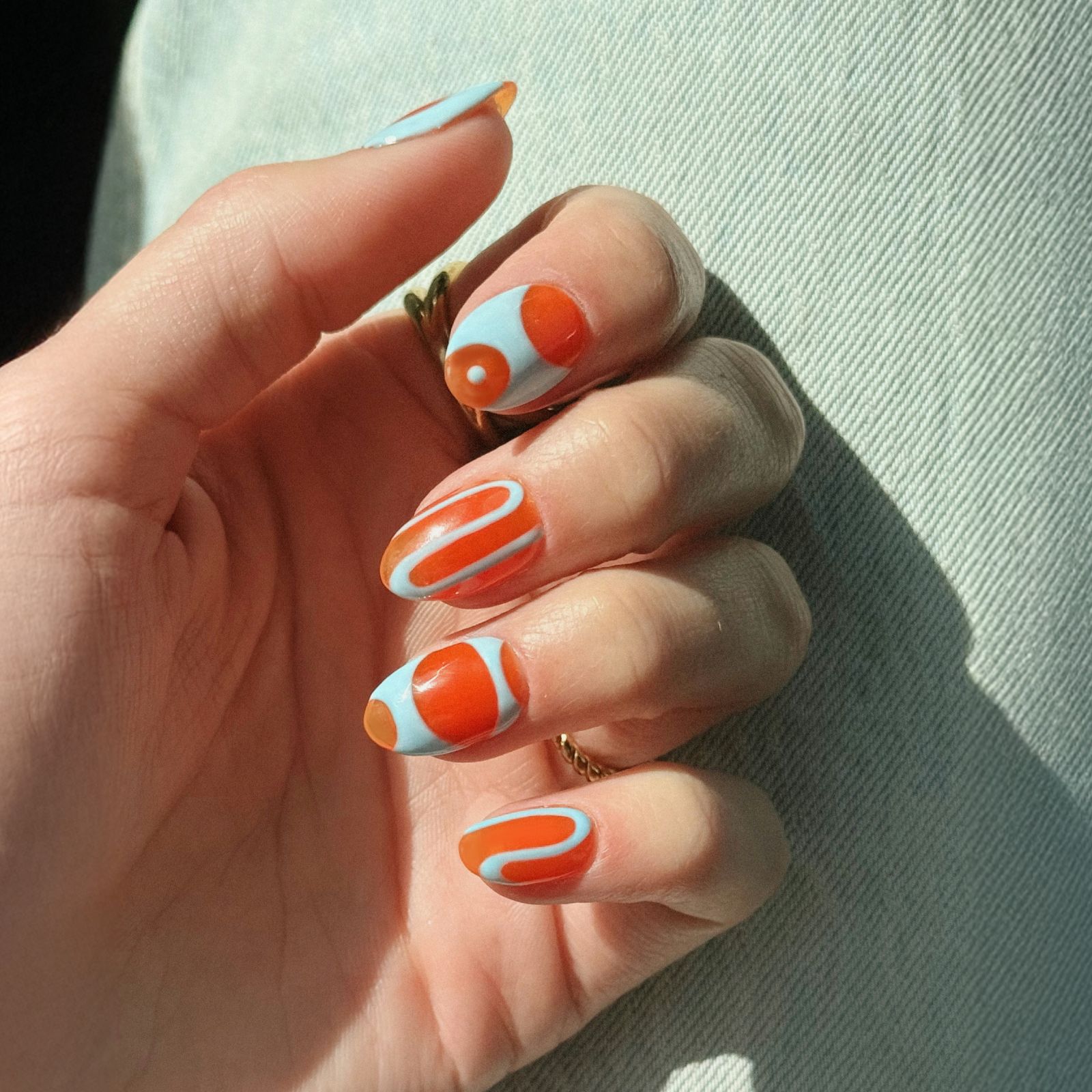 nail art orange