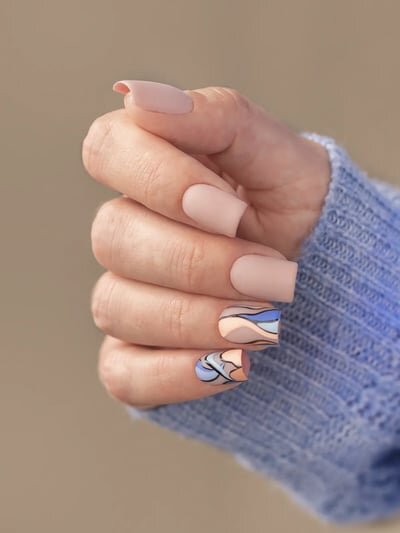 square nails