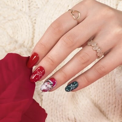 unghie rosse natalizie con babbo natale