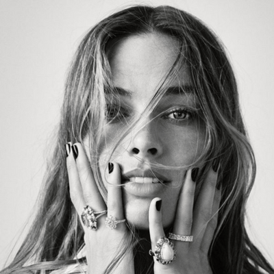 6-Margot Robbie nail art