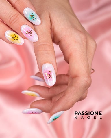 Frühlingsmaniküre