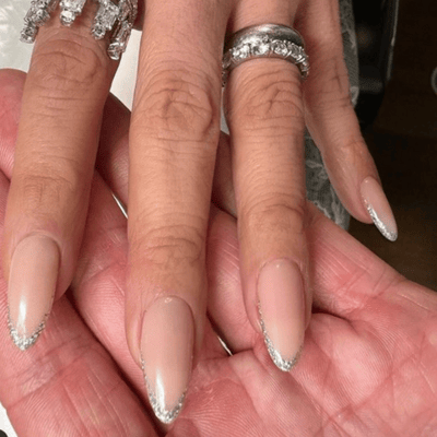 JLO LIP GLOSS NAILS