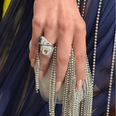 Jennifer Lopez lipgloss ongles