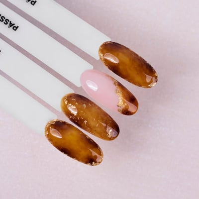 Ongles tortoise Tips