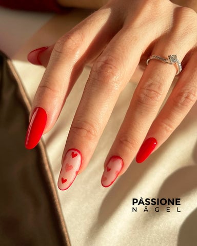 Valentinstag Maniküre