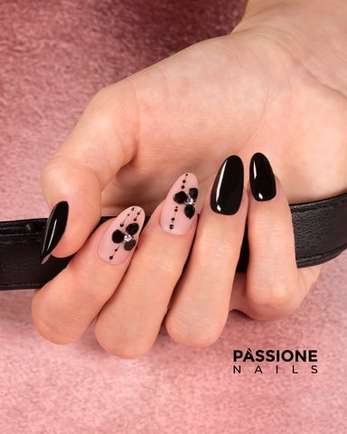 black manicure