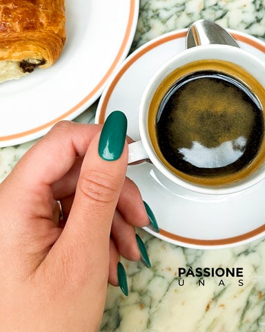 manicura Verde esperanza