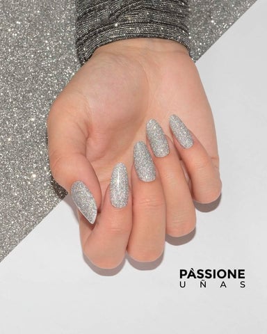 manicura noche vieja