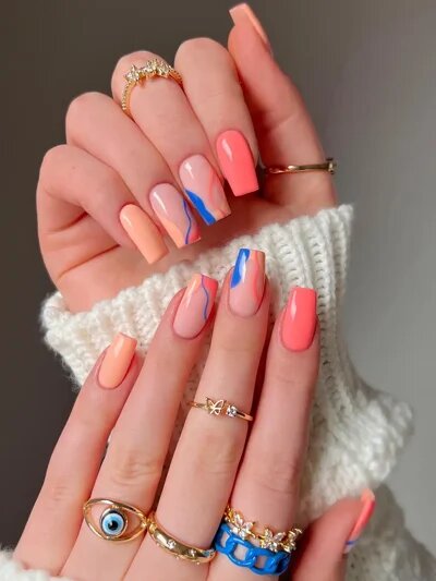 unghie_corallo_e_blu_copia