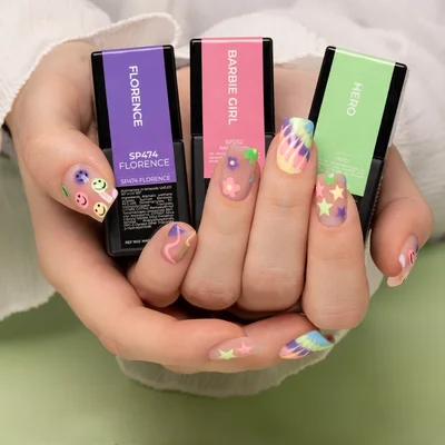 unghie_multicolor_tie_dye