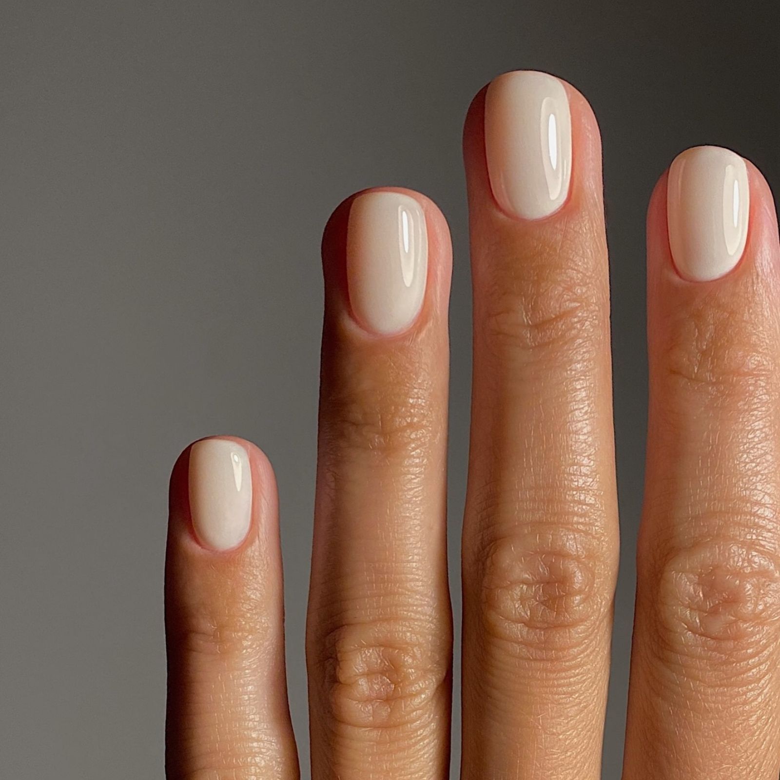 unghie milky nails cloud dancer 2026