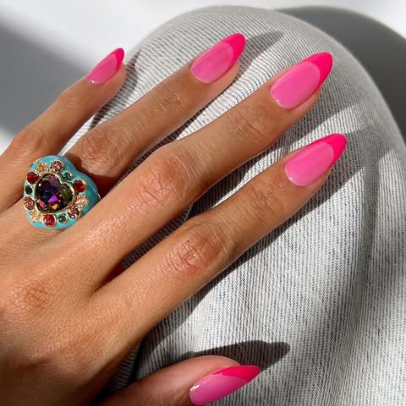 unghie fucsia estive